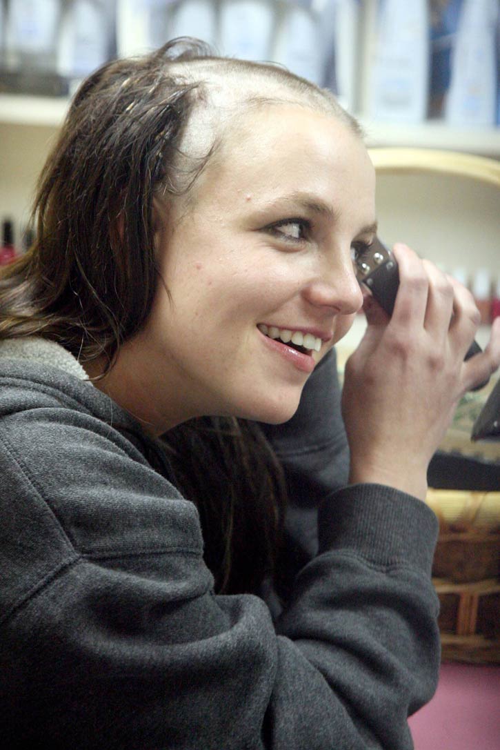 Brittany Spears Shaved Head 23