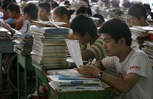 Education Survey: China Scores Top Marks; U.S., France Lag