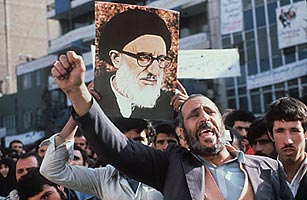 Egypt Through the Lens of Irans 1979 Revolution