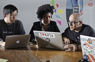 Work Like Its 1999: High-Tech Incubators