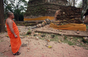 At Least 120 Dead in Burma Earthquake