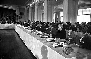 A Brief History of Bretton Woods System