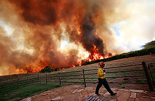 Texas: The Austin Hills Are Alive — with Wildfires
