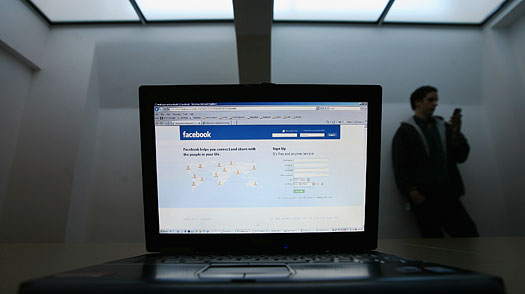 Using Twitter and Facebook to Find a Job