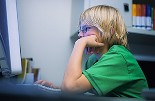 Obsessive Internet Use Linked with Depression in Teens