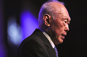 Singapore: Why Lee Kuan Yew Resigned from the Cabinet