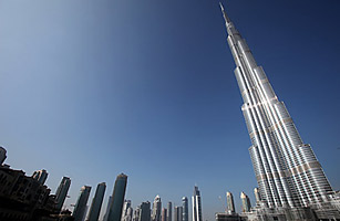 Suicide Off Tallest Skyscraper in Dubai