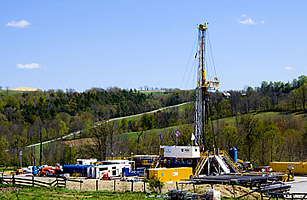 Water Near Shale-Gas Fracking Sites Polluted, a Study Says