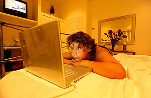 TV Everywhere? Cable on the Net Isnt There Yet