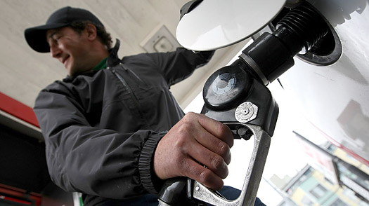 Prices at Gas Pump Painful for 4 in 10 Americans