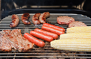 A Meat Lovers Barbecue Tips: How Best to Cook Outdoors