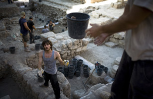 Archaeology in Jerusalem: Digging Up Trouble