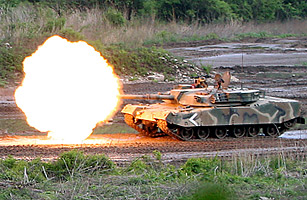 War on Korean Peninsula: High Tension Prompts Scenarios