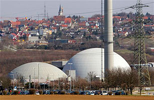 Germany Decides to Abandon Nuclear Power by 2022