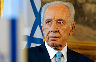 Shimon Peres: Israels Elder Statesman Skirts the Hot Issues
