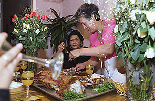 Hounded in Europe, Roma in the U.S. Keep a Low Profile