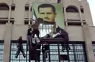 Chaos in Syria: Are Army Deserters Helping to Arm the Opposition?