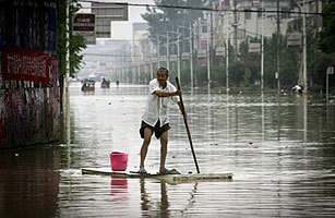 Chinese River at Highest Level Since 1955