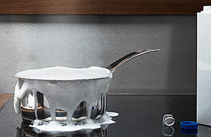Ceramic-Range Tops: Easy on the Eyes, Hard on the Cooking