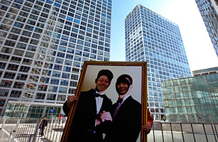 Chinas Gay Community Fights Online Censorship