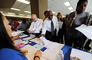 More People Sought Unemployment Benefits Last Week