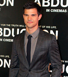 220px-Taylor_Lautner_2011,_2