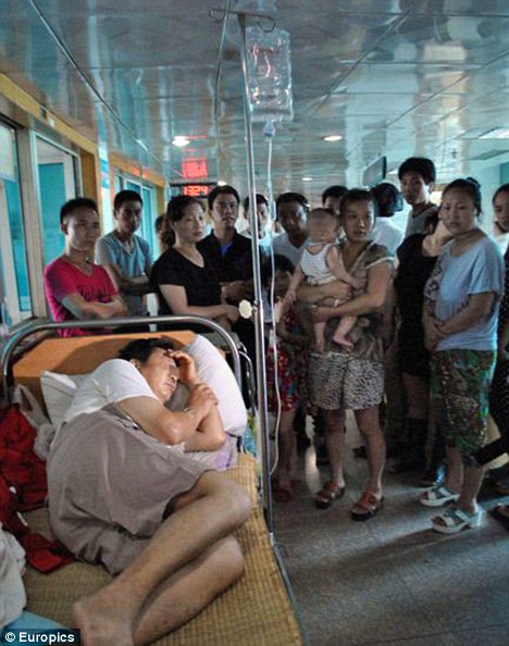 article-2178820-142E301E000005DC-161_468x594