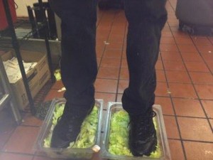 la-fi-mo-burger-king-lettuce-4chan-20120718-001
