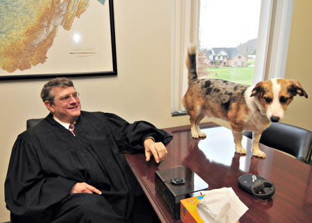 Tom Hindman photo Judge Chip Watkins & his pooch.