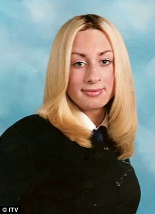 article-2187804-14876D2D000005DC-320_306x423