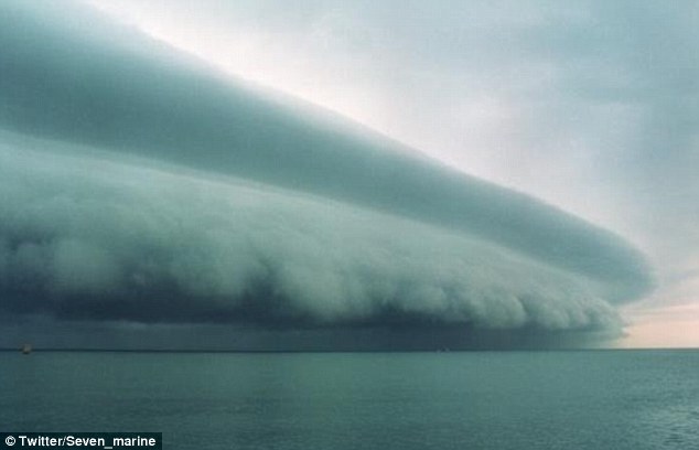 article-2193403-14B47B80000005DC-866_634x408