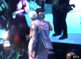 Rihanna & Chris Brown at the 2012 VMA's