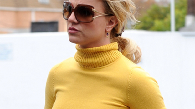 141453-pretty-normal-britney-spears