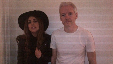 ht_lady_gaga_julian_assange_lpl_121009_wblog