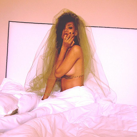 1351874506_rihanna-467