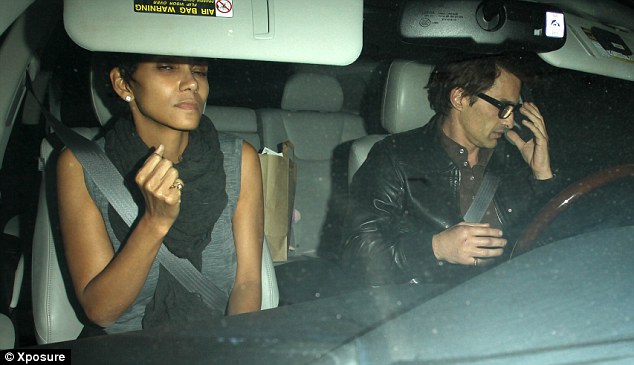 article-2237208-162C431B000005DC-913_634x365