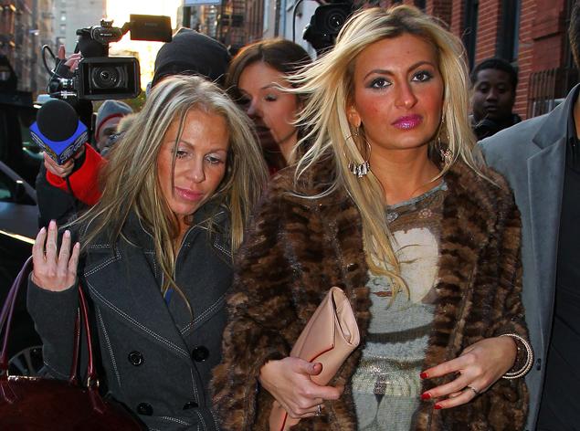 article-lohan-tiffany-arrested-1129