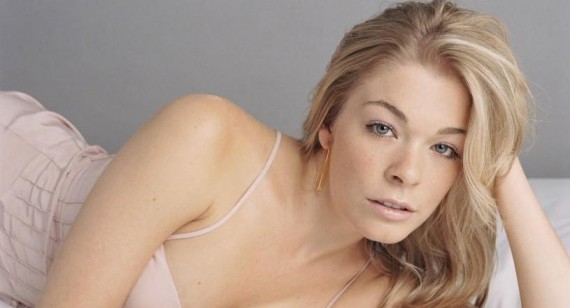 570_Skinny-LeAnn-Rimes-continues-to-talk-weight-loss-3678